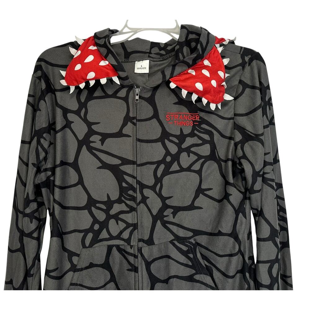 Stranger Things Demogorgon Pajama Cosplay Costume Jumpsuit Adult Size L - Picture 6 of 10
